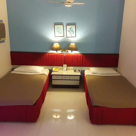 Hotel Bluehill 바브나가르 외부 사진